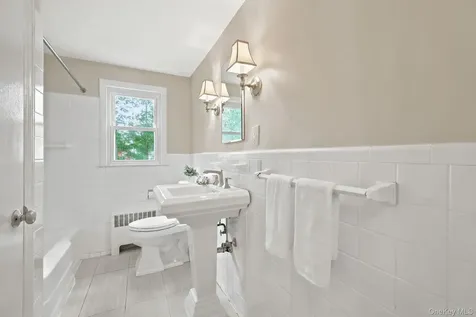 80 Jane Street Hartsdale NY 10530