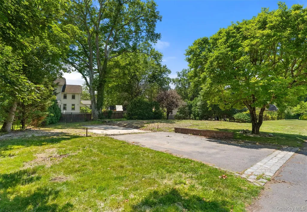 819 The Crescent Mamaroneck NY 10543