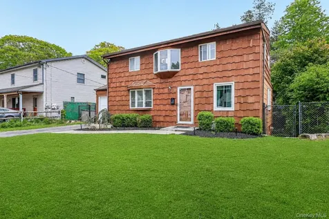 18 Miller Terrace White Plains NY 10607