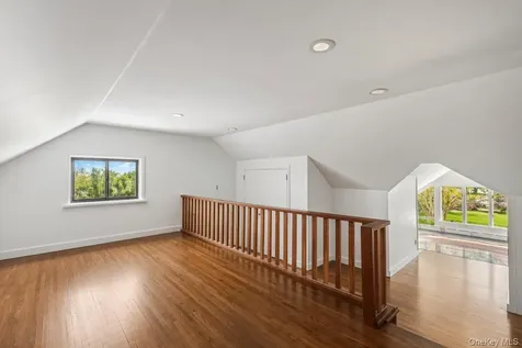 19 Frost Creek Drive Locust Valley NY 11560