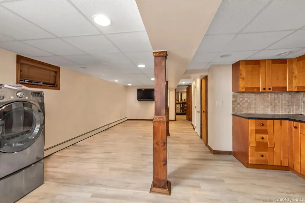 168-54 118th Road Jamaica NY 11434