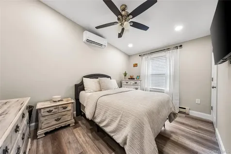 16 Dogwood Lane Manorville NY 11949