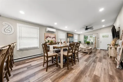 16 Dogwood Lane Manorville NY 11949