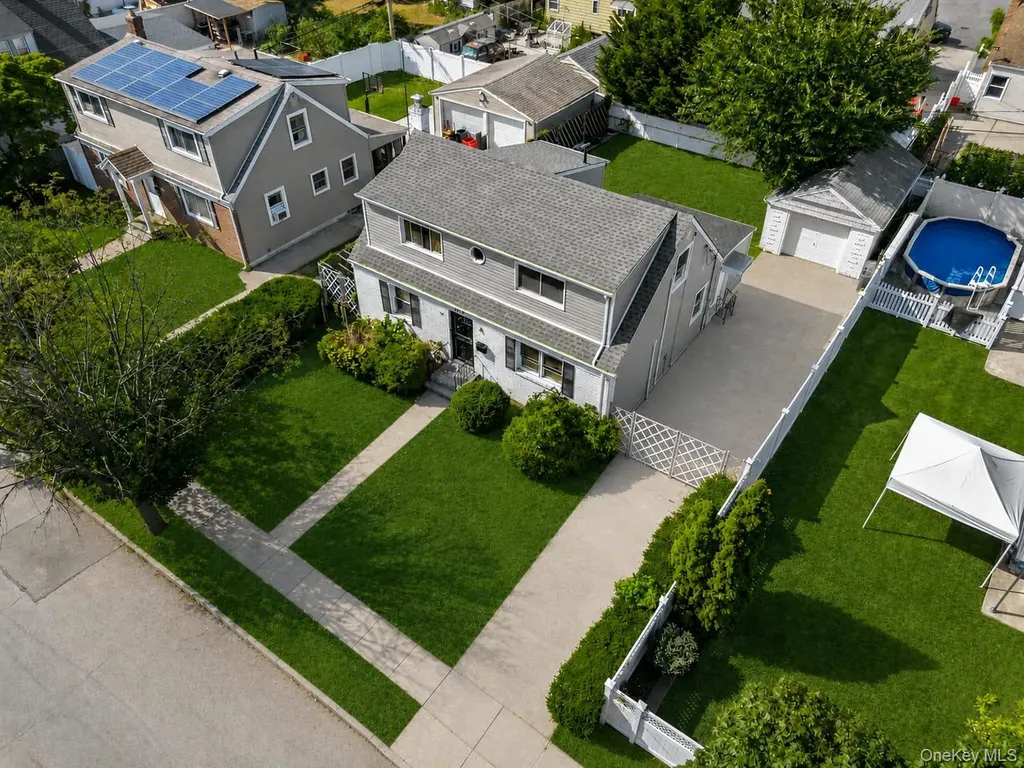 1588 Woodstock Street Elmont NY 11003