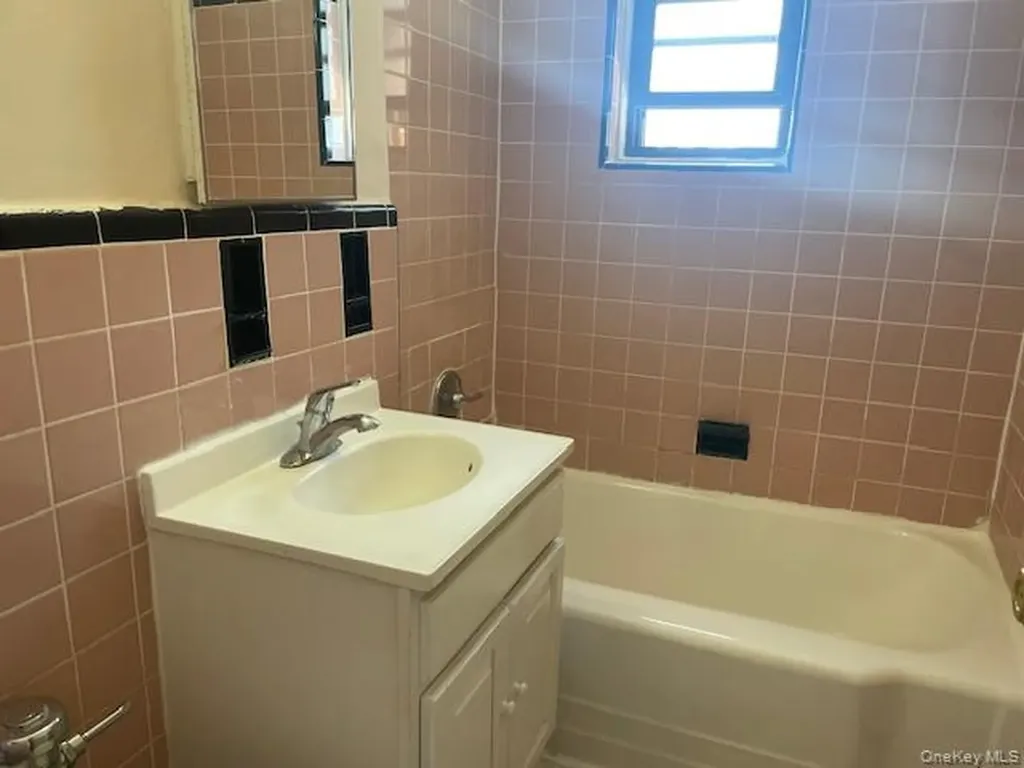 631 Beach 9th Street Far Rockaway NY 11691