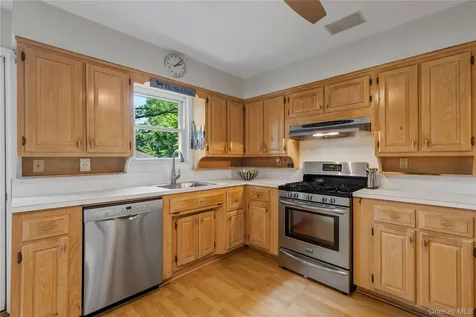 1185 Weaver Street New Rochelle NY 10804