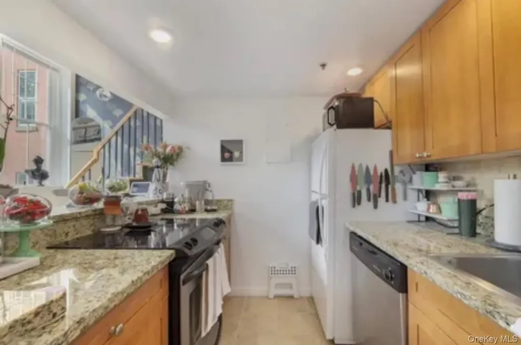 2409 Villa At The Woods Peekskill NY 10566