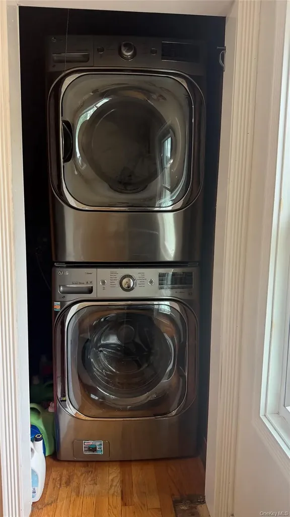 17 Degarmo Road Poughkeepsie NY 12603