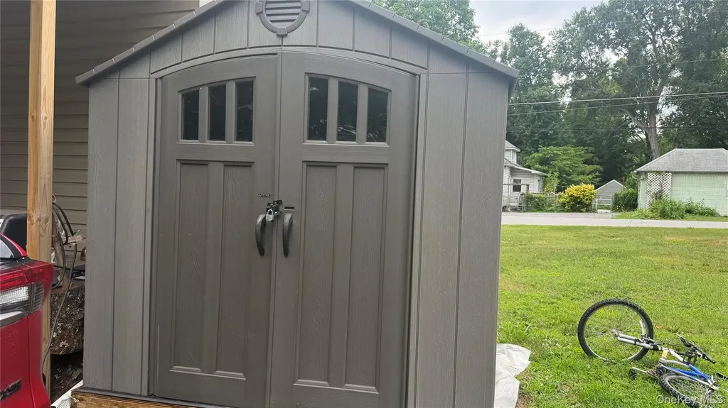 17 Degarmo Road Poughkeepsie NY 12603
