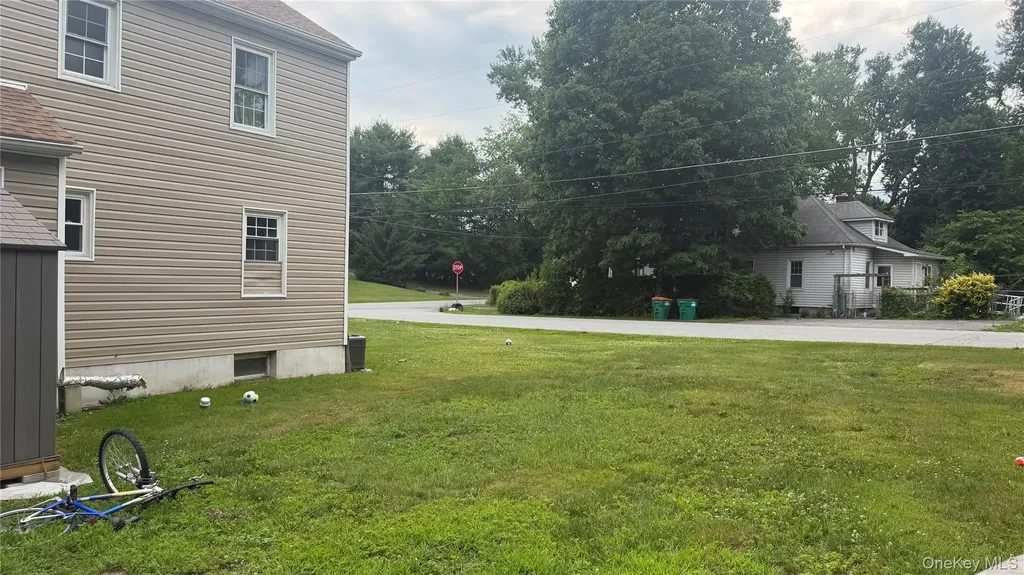17 Degarmo Road Poughkeepsie NY 12603