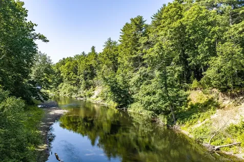 182 Route 209 Port Jervis NY 12771