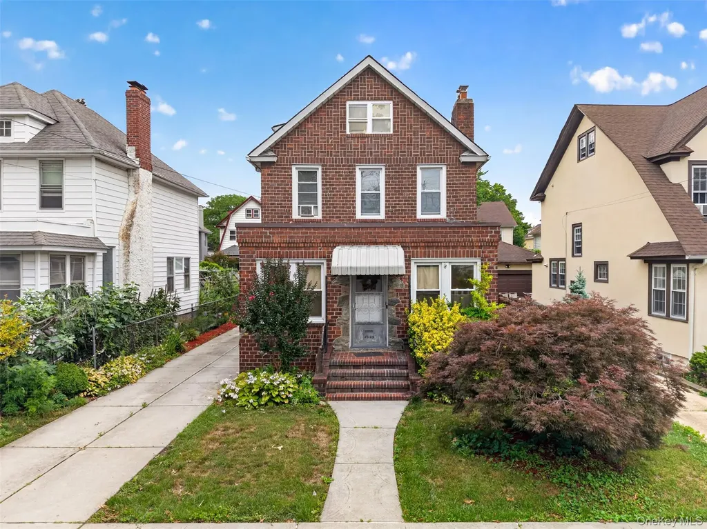43-23 167th Street Flushing NY 11358