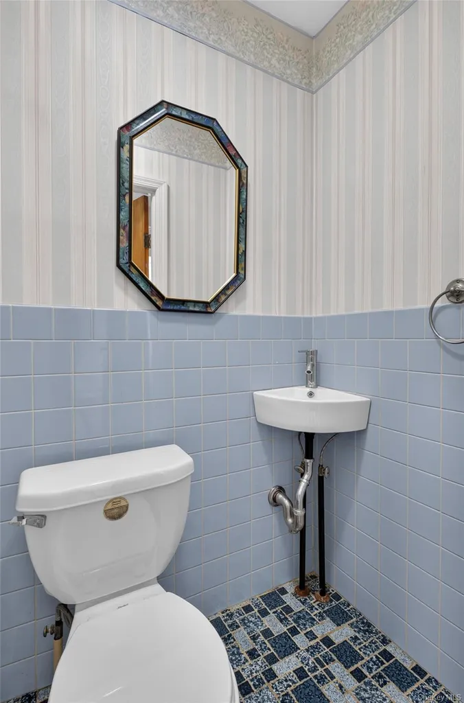 43-23 167th Street Flushing NY 11358