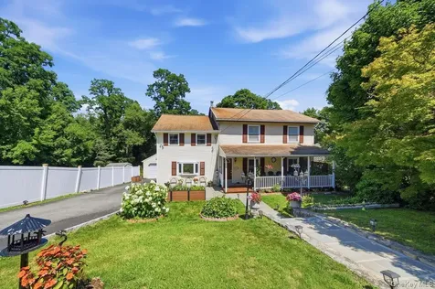 159 Locust Avenue Cortlandt Manor NY 10567