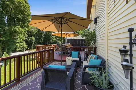 159 Locust Avenue Cortlandt Manor NY 10567