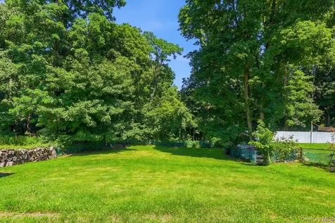 159 Locust Avenue Cortlandt Manor NY 10567