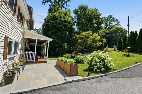 159 Locust Avenue Cortlandt Manor NY 10567