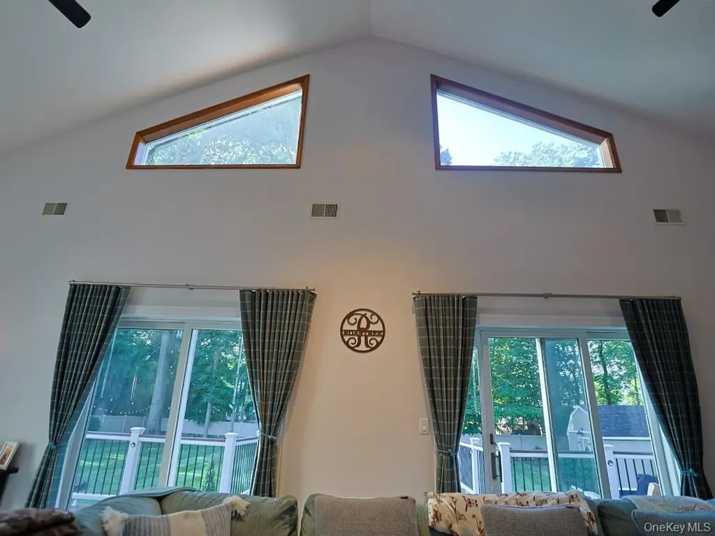 68 Van Buren Street Pearl River NY 10965