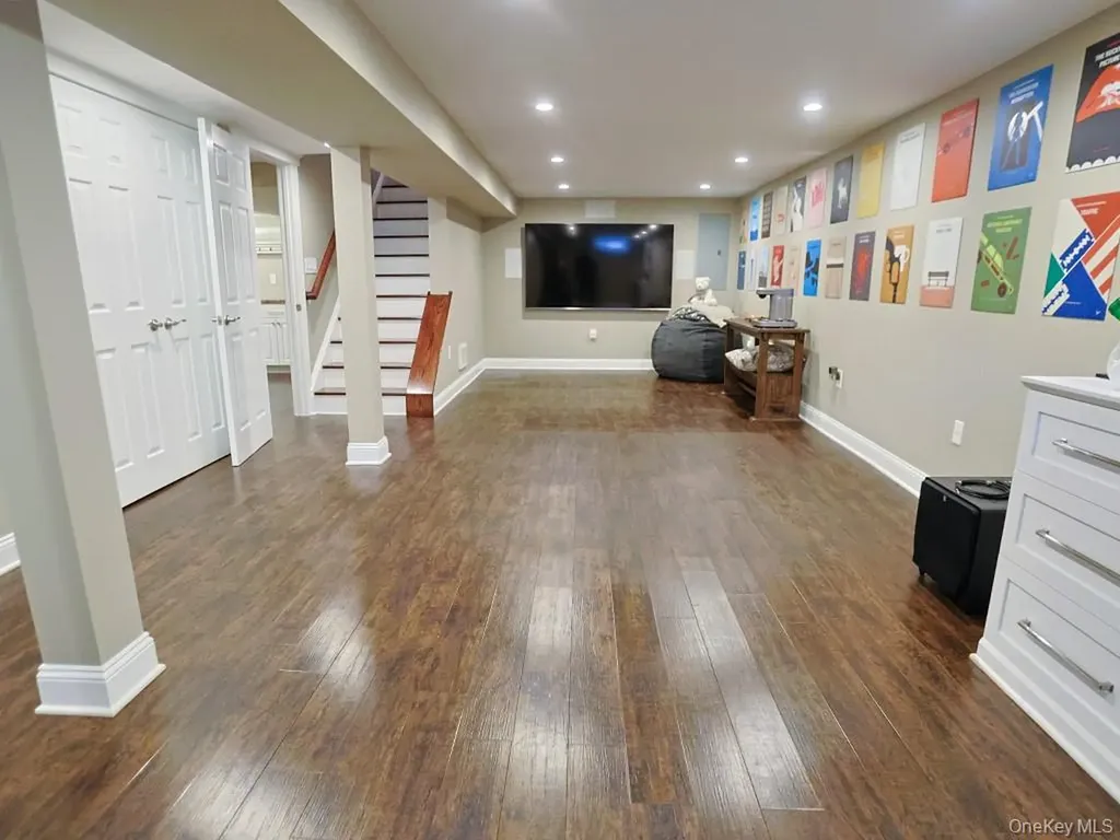 68 Van Buren Street Pearl River NY 10965
