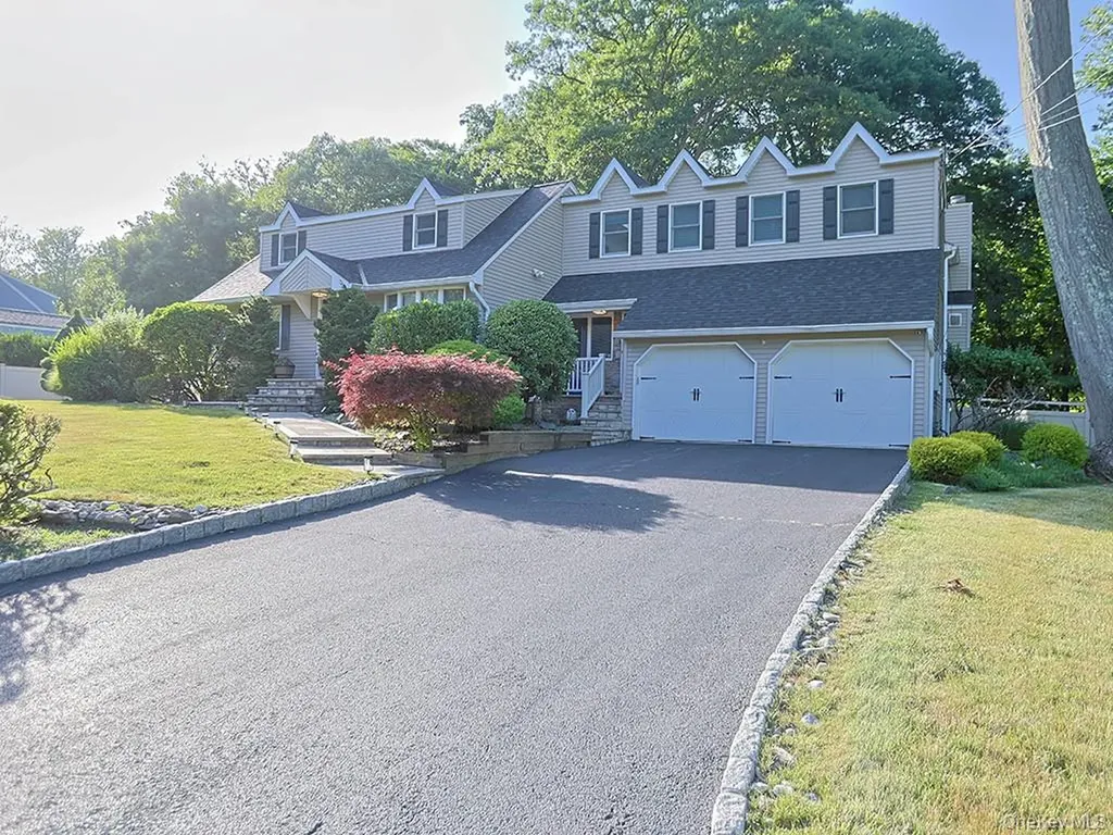 68 Van Buren Street Pearl River NY 10965