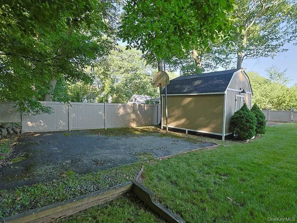 68 Van Buren Street Pearl River NY 10965