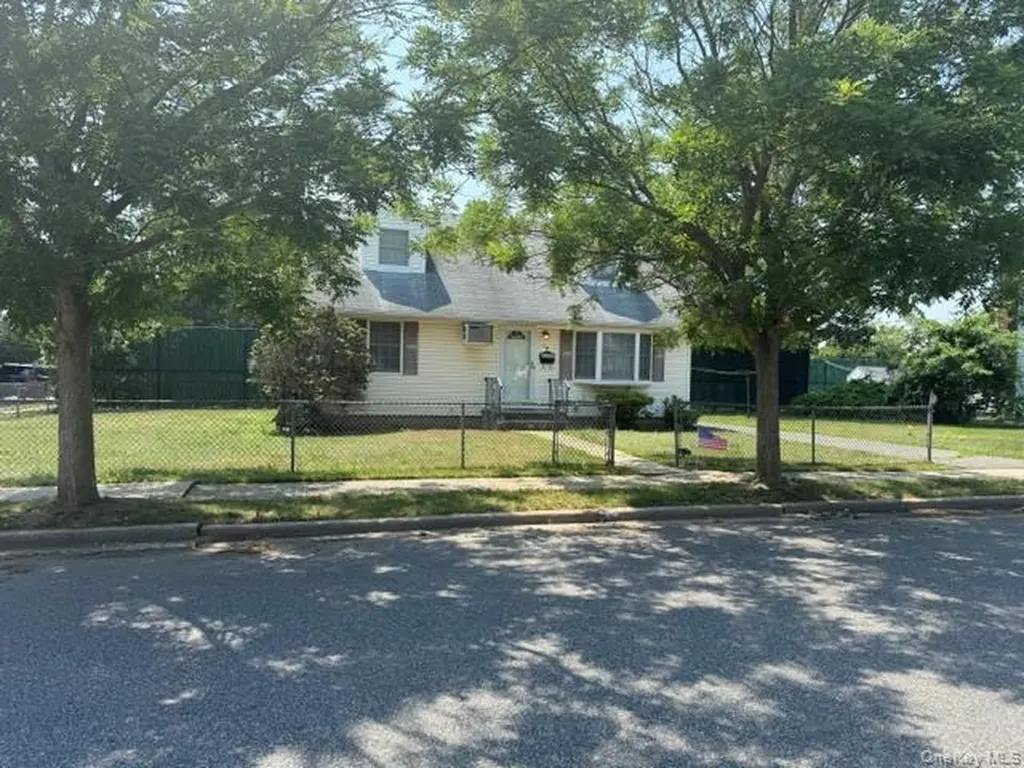 14 Concord Avenue Bethpage NY 11714