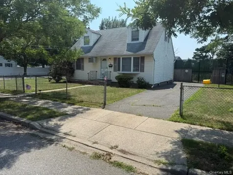 14 Concord Avenue Bethpage NY 11714