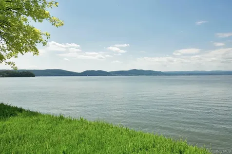517 Half Moon Bay Drive Croton-on-hudson NY 10520