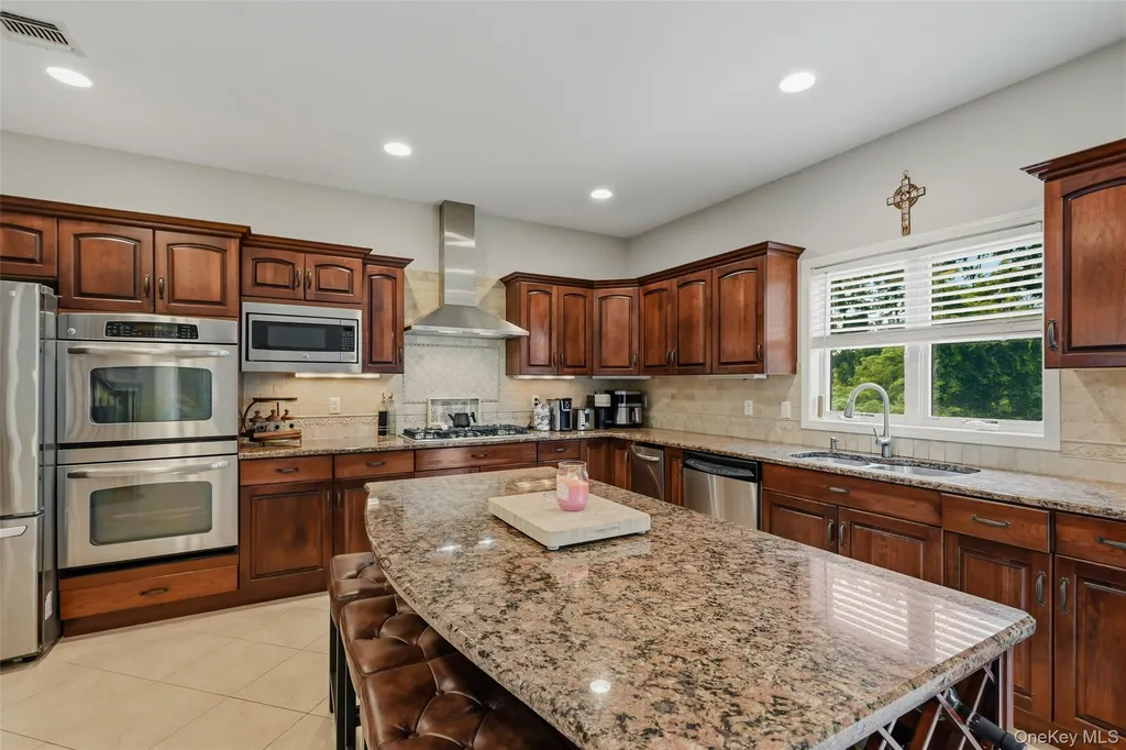 51 Meriwether Trail Congers NY 10920