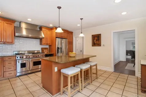 74 Oregon Road Cortlandt Manor NY 10567