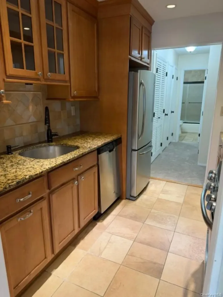 301 Town Hill Road Nanuet NY 10954