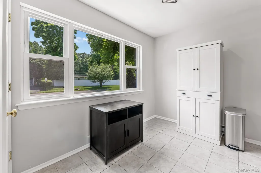 10 Roundtree Court Beacon NY 12508