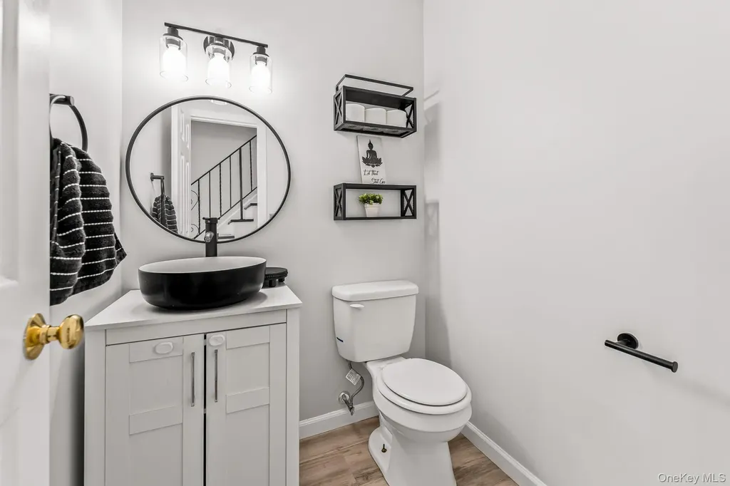 10 Roundtree Court Beacon NY 12508