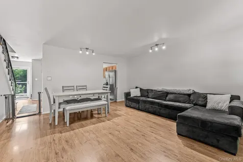 10 Roundtree Court Beacon NY 12508