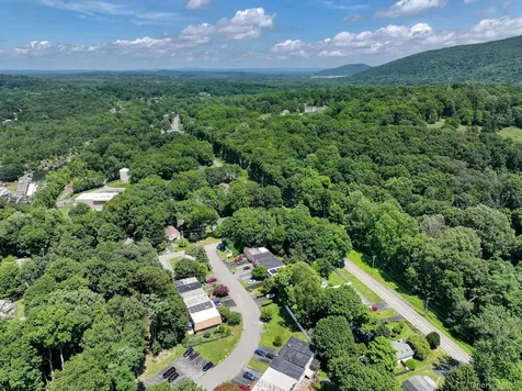 10 Roundtree Court Beacon NY 12508