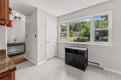 10 Roundtree Court Beacon NY 12508