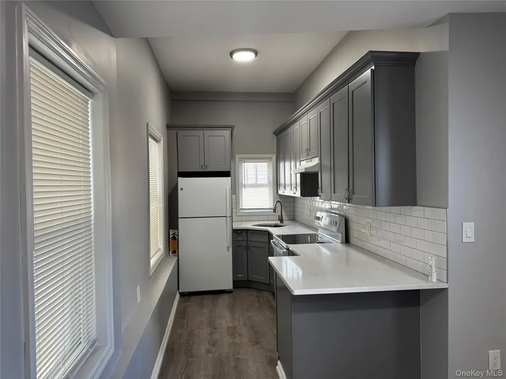 23 Collegeview Avenue Poughkeepsie NY 12603