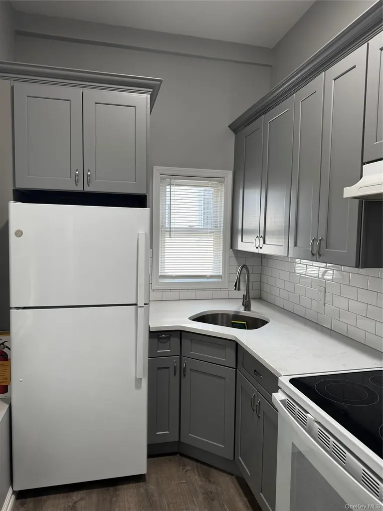 23 Collegeview Avenue Poughkeepsie NY 12603