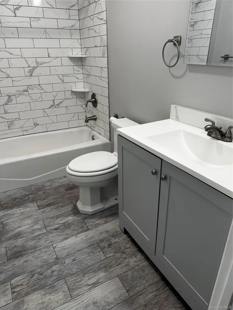 23 Collegeview Avenue Poughkeepsie NY 12603