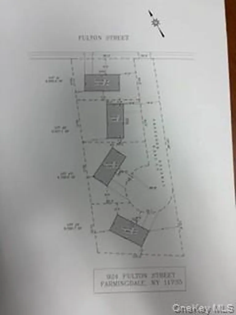 924 Fulton Street Farmingdale NY 11735