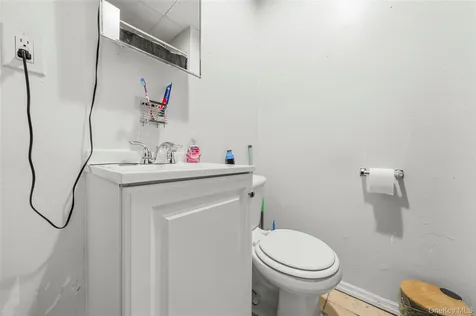 30-32 E Main Street Middletown NY 10940