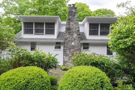 17 Skytop Ridge Rhinebeck NY 12572