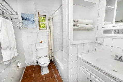 17 Skytop Ridge Rhinebeck NY 12572