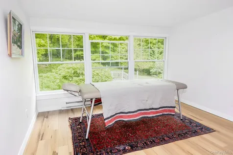 17 Skytop Ridge Rhinebeck NY 12572