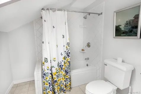 17 Skytop Ridge Rhinebeck NY 12572