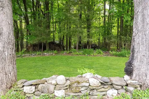 17 Skytop Ridge Rhinebeck NY 12572