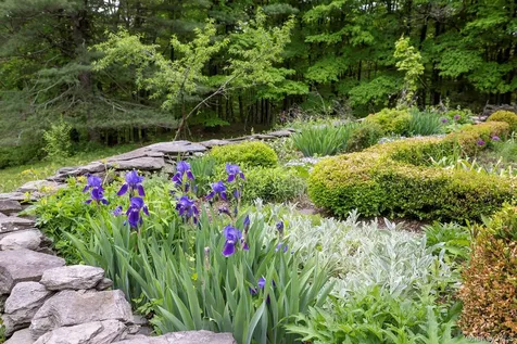 17 Skytop Ridge Rhinebeck NY 12572
