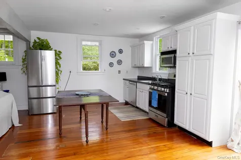 17 Skytop Ridge Rhinebeck NY 12572