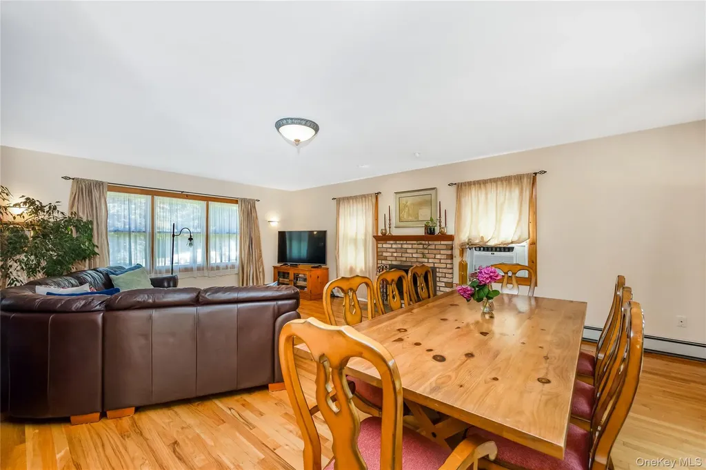 530 Elm Street West Hempstead NY 11552