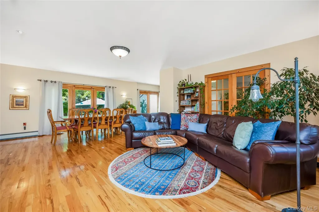 530 Elm Street West Hempstead NY 11552